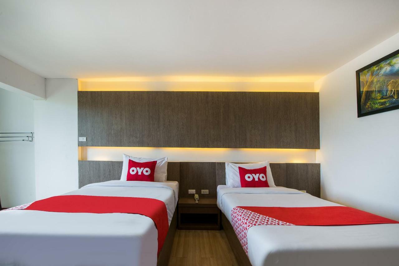 Oyo 257 Sea Paradise Hotel Sattahip Exterior photo