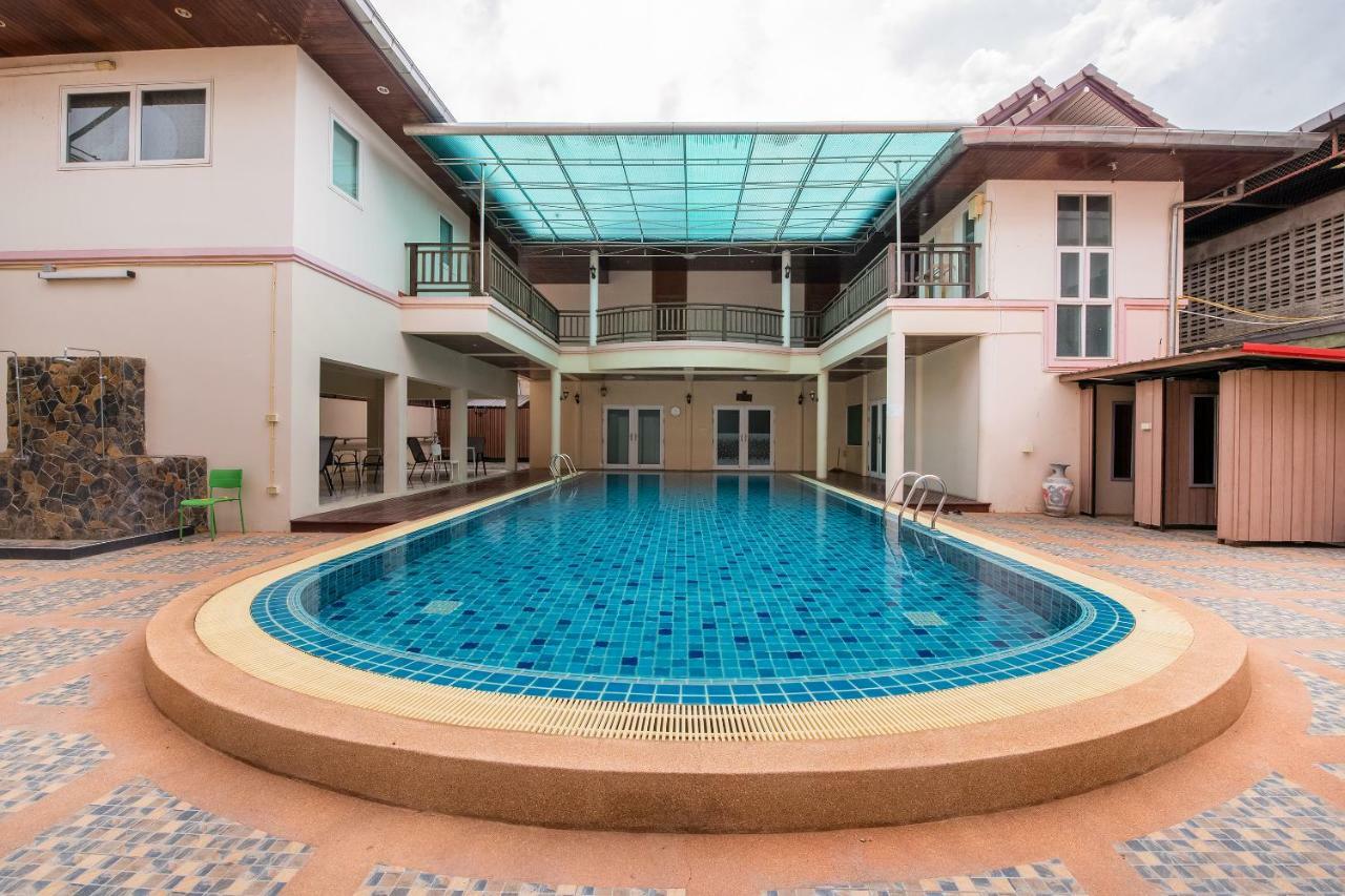 Oyo 257 Sea Paradise Hotel Sattahip Exterior photo